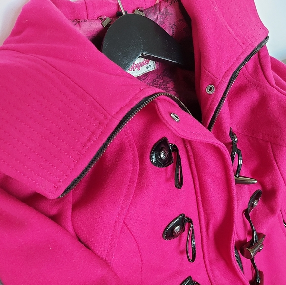 Guess Jacket🛍 - Picture 13 of 16